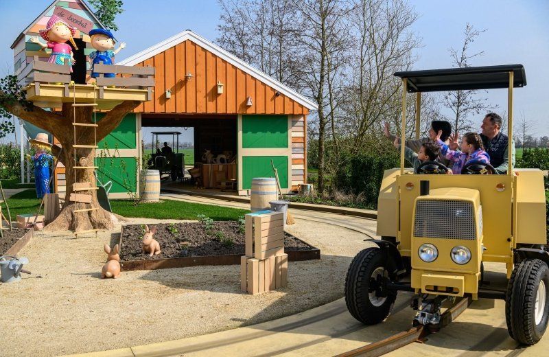 selectie-fien-en-teun-trekkerbaan-met-figuranten-016